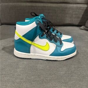 Youth Nike Dunk High GS 'Bright Spruce Volt' sneakers